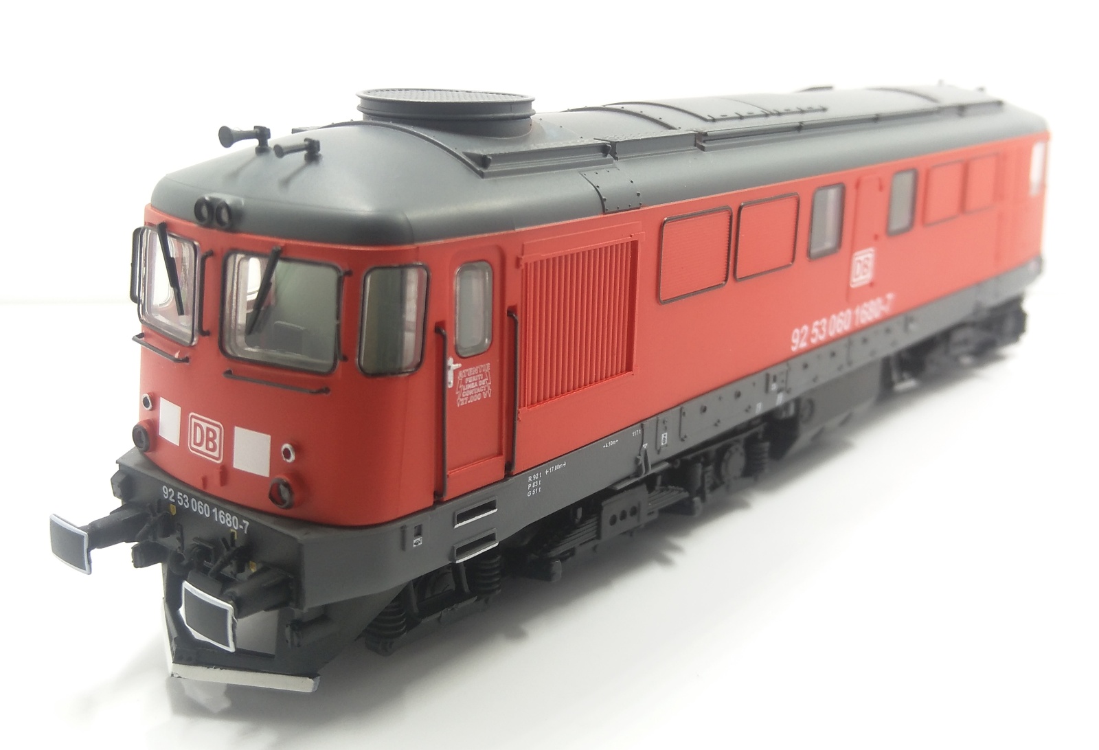 locomotiva-diesel-060-DA-DB-Schenker-Ro-albert-modell-060001-e.jpg